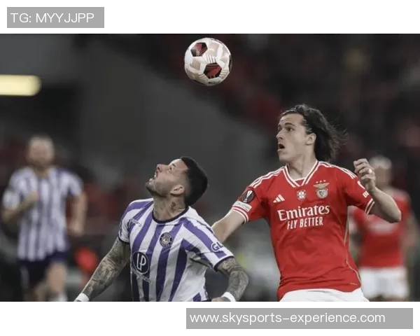 德甲精彩对决曼联4-0大胜本菲卡全场沸腾瞬间回顾与分析