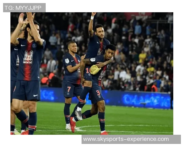 英超激战:巴黎圣日耳曼小胜本菲卡全场战术解析与精彩瞬间回顾 英超激战:巴黎圣日耳曼小胜本菲卡全场战术解析与精彩瞬间回顾