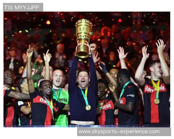 足总杯精彩对决巴黎圣日耳曼完胜曼联晋级之路引爆全场激情 足总杯精彩对决巴黎圣日耳曼完胜曼联晋级之路引爆全场激情